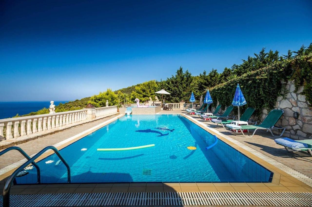 Keri Me Away - Argo'S Summer Poolside Retreats Villa Luaran gambar
