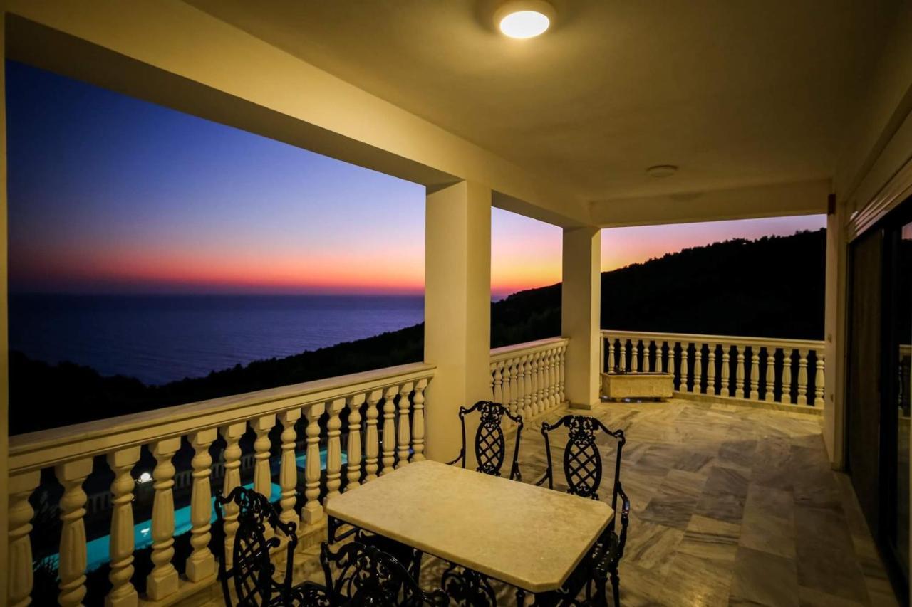 Keri Me Away - Argo'S Summer Poolside Retreats Villa Luaran gambar
